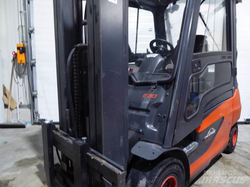 Linde E30-01 Električni viličarji