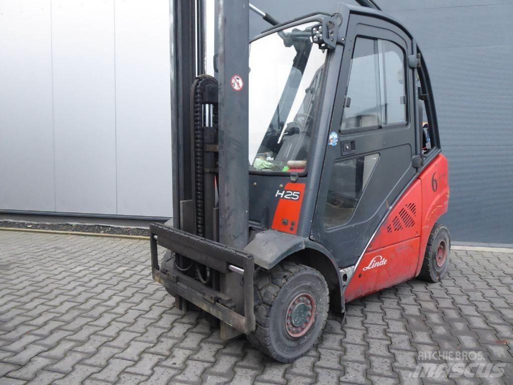 Linde H25T-01 Plinski viličarji