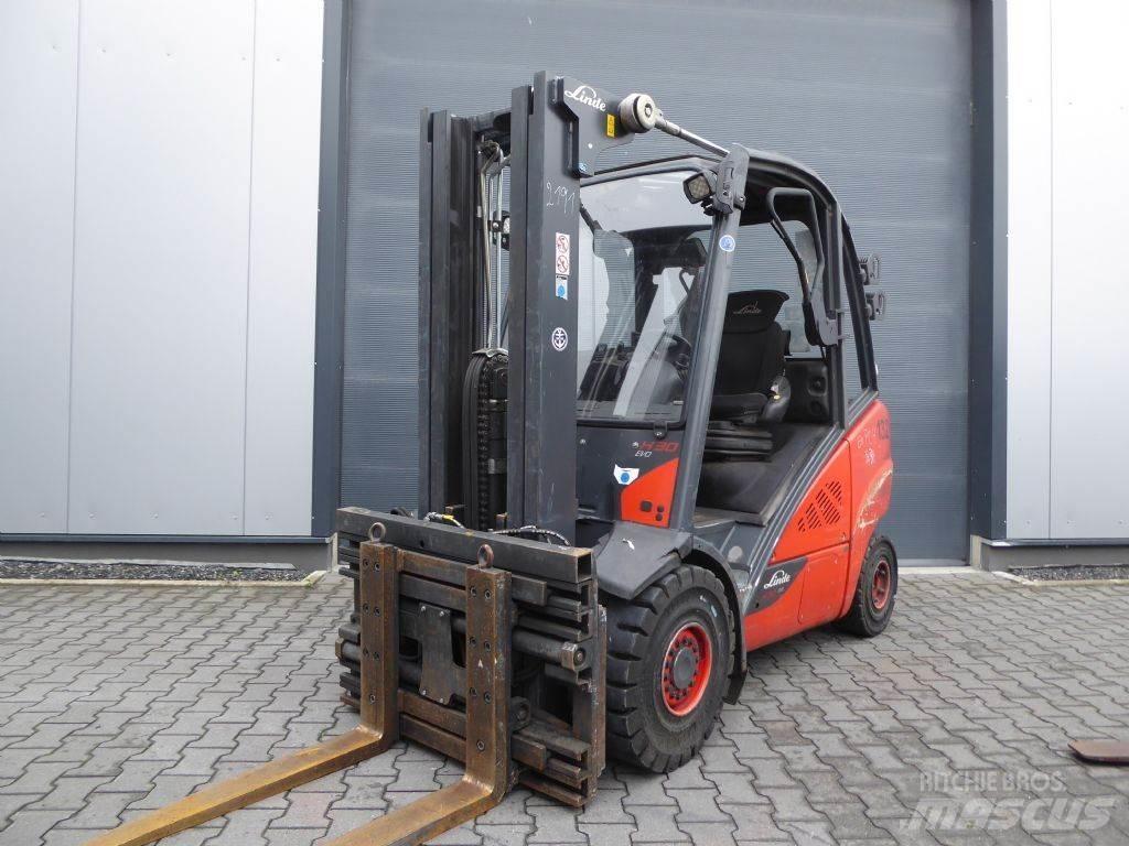 Linde H30D-02 Dizelski viličarji