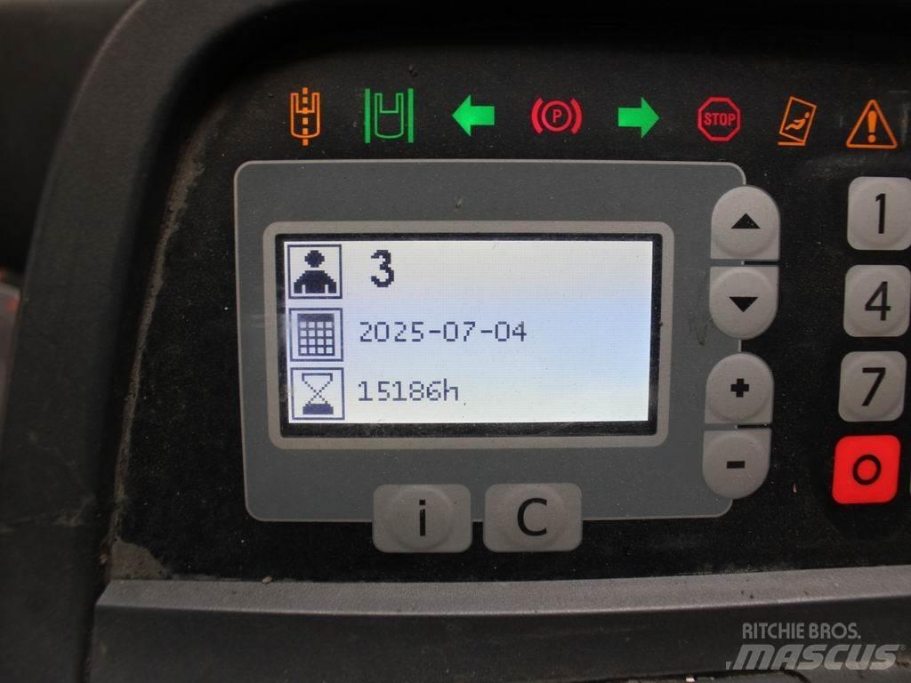 BT RRE 140 Viličarji s pomičnim teleskopom