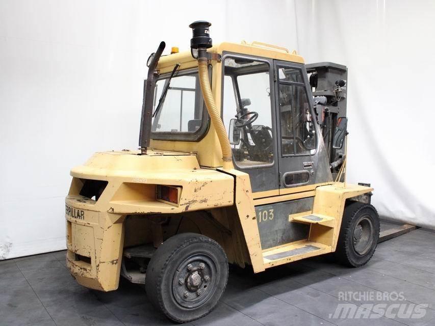 CAT DP 60 Dizelski viličarji