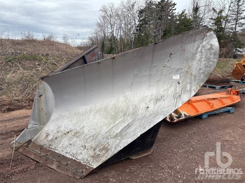  10 ft V Druge komponente