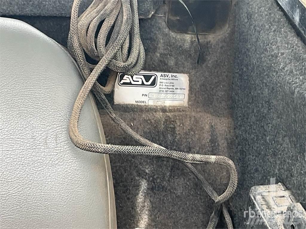 ASV RC30 Skid steer mini nakladalci