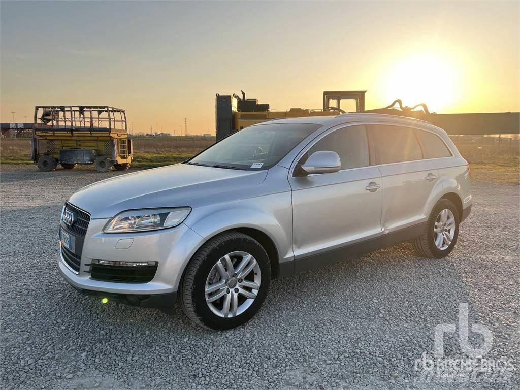 Audi Q7 Avtomobili