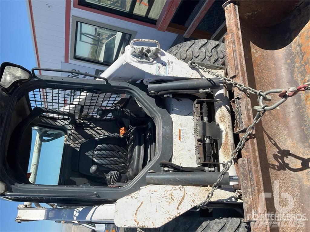 Bobcat S530 Skid steer mini nakladalci