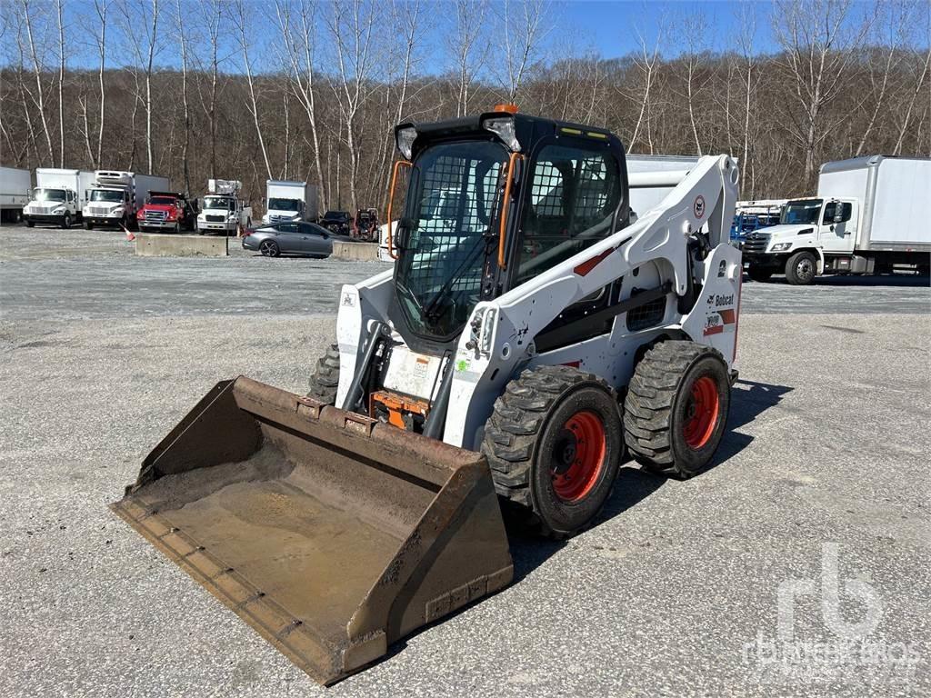 Bobcat S740 Skid steer mini nakladalci