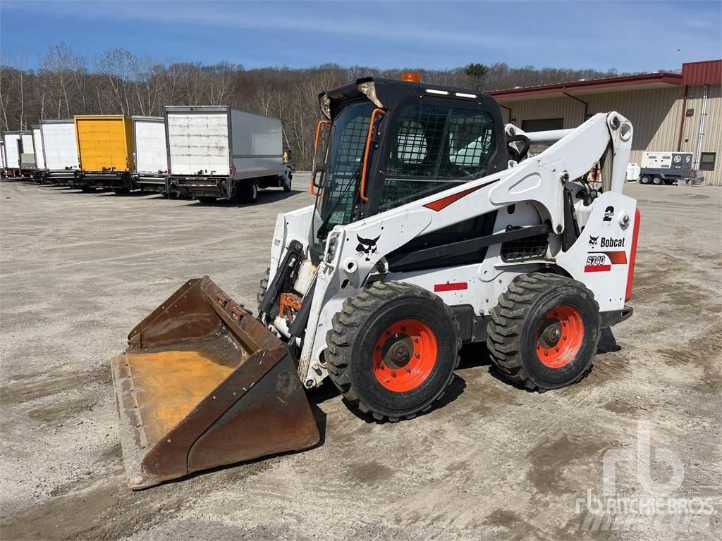 Bobcat S740 Skid steer mini nakladalci