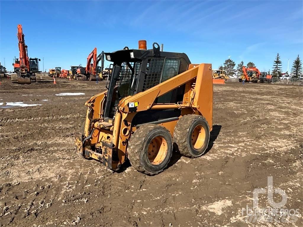 CASE 430 Skid steer mini nakladalci