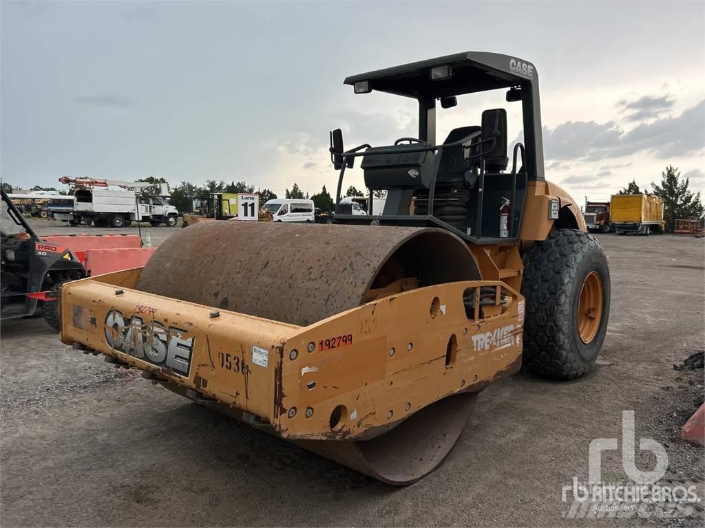 CASE SV212 Kompaktorji tal