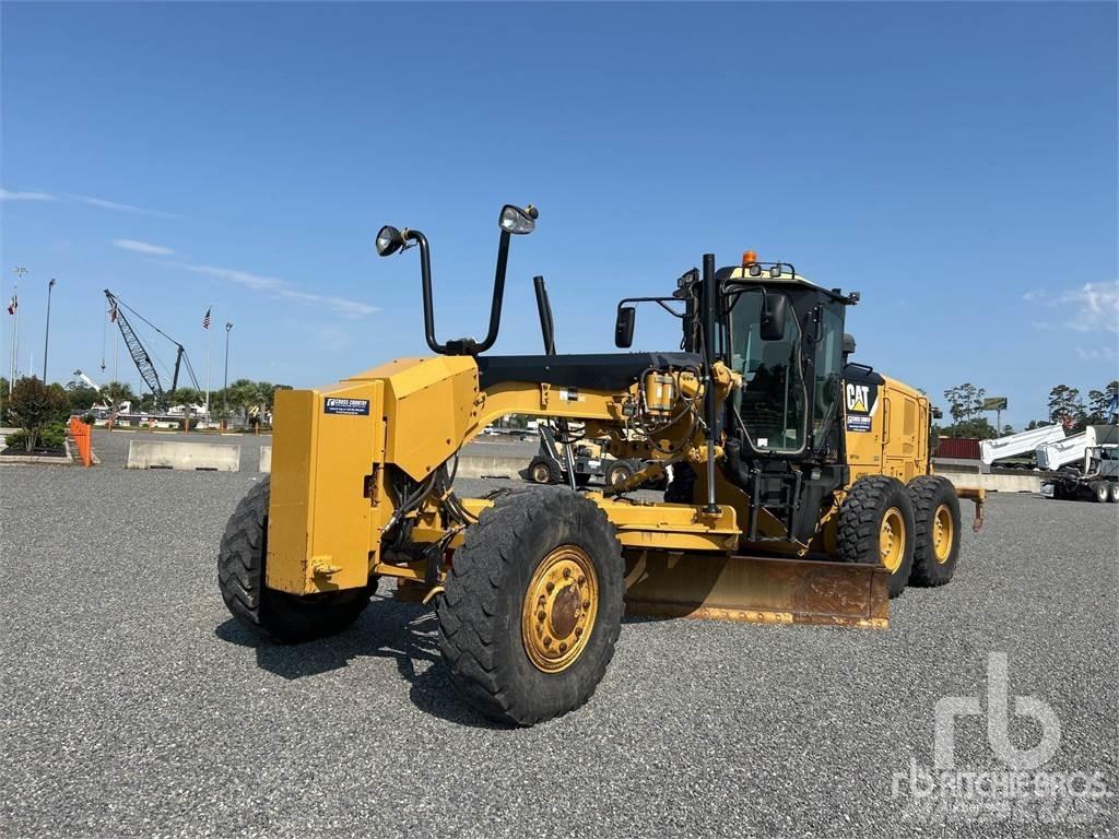 CAT 140M2 AWD Grederji