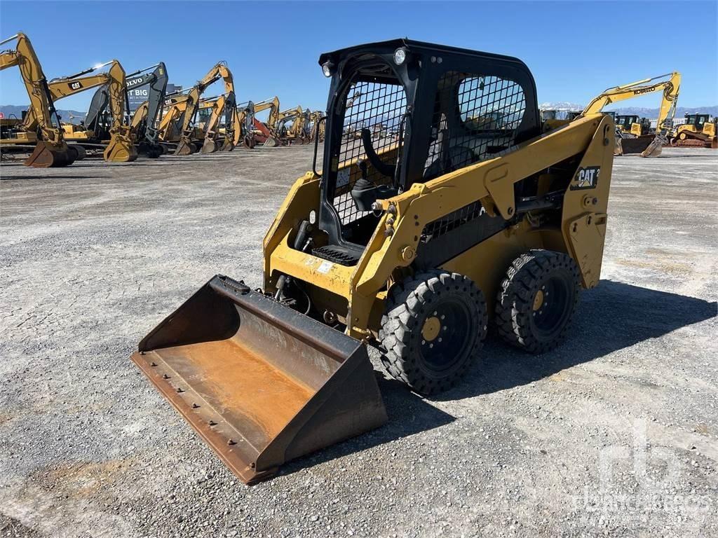 CAT 226D C1-H2 Skid steer mini nakladalci