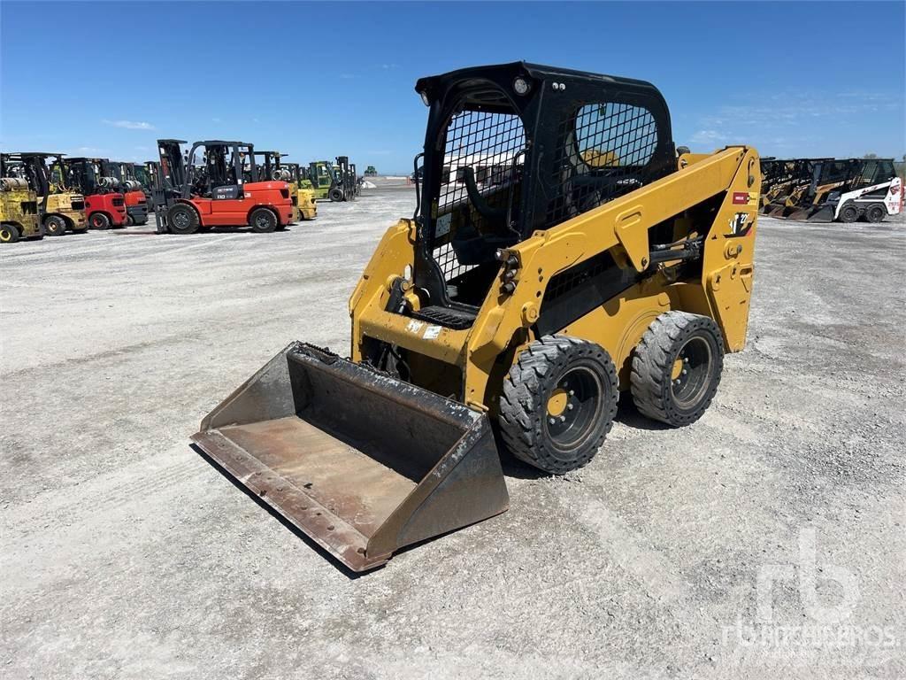 CAT 226D C1-H2 Skid steer mini nakladalci
