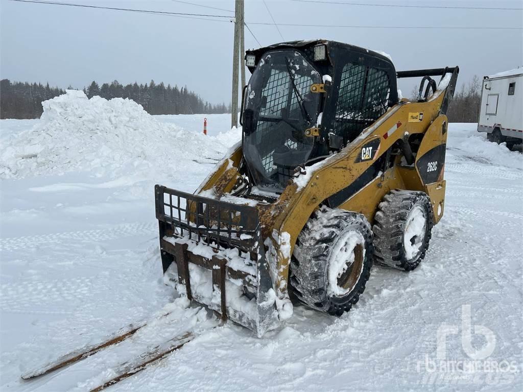 CAT 262C Skid steer mini nakladalci