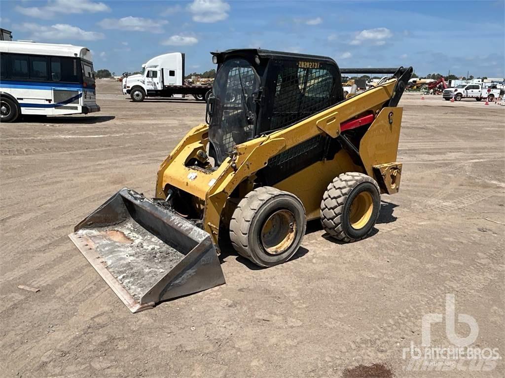 CAT 262D3 Skid steer mini nakladalci