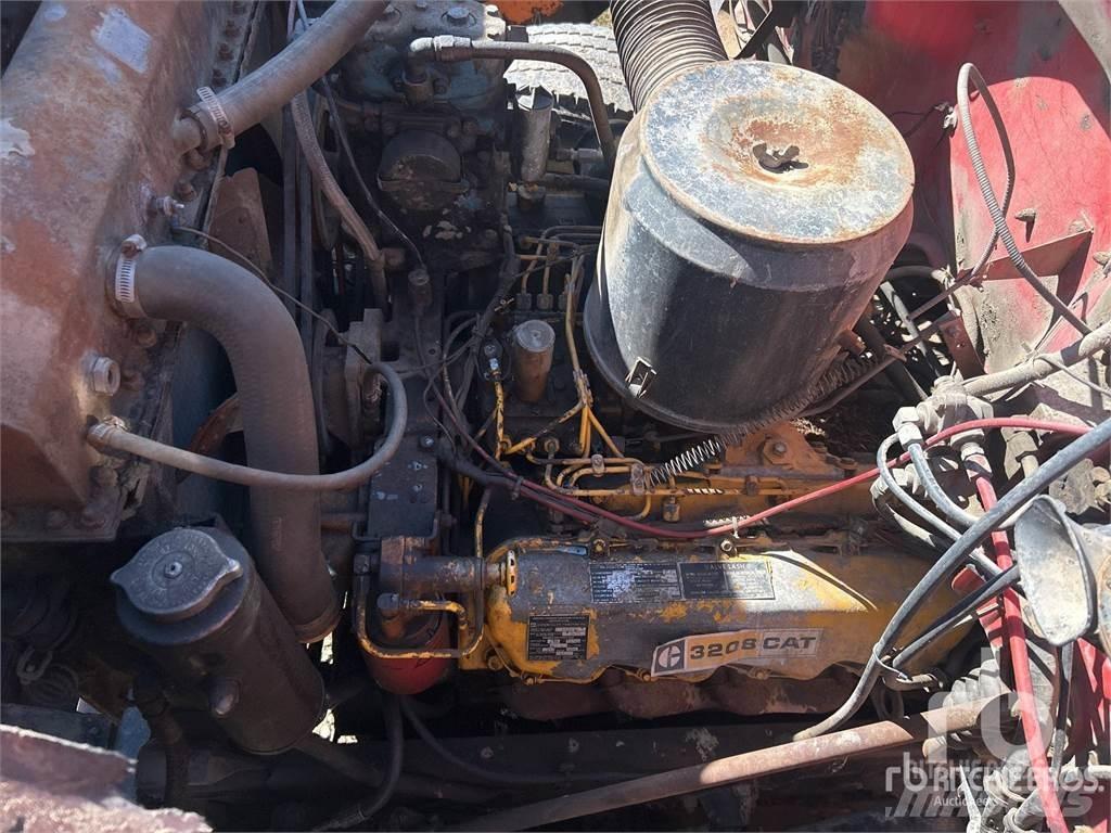 CAT 3208 Motorji