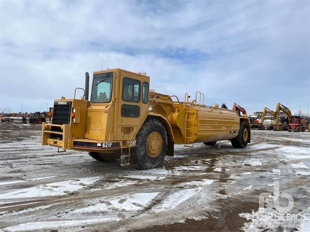 CAT 621F Tovornjaki za vodo