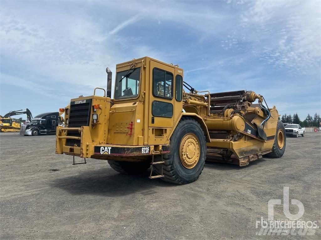 CAT 623F Strgalci