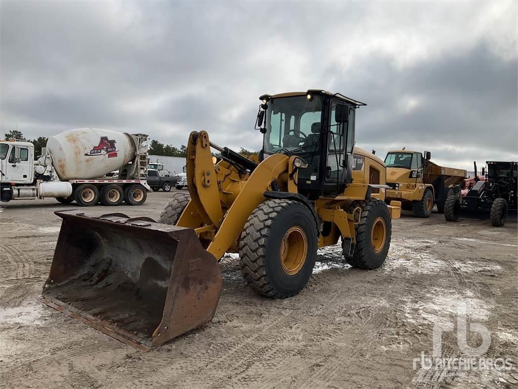 CAT 924K Kolesni nakladalci