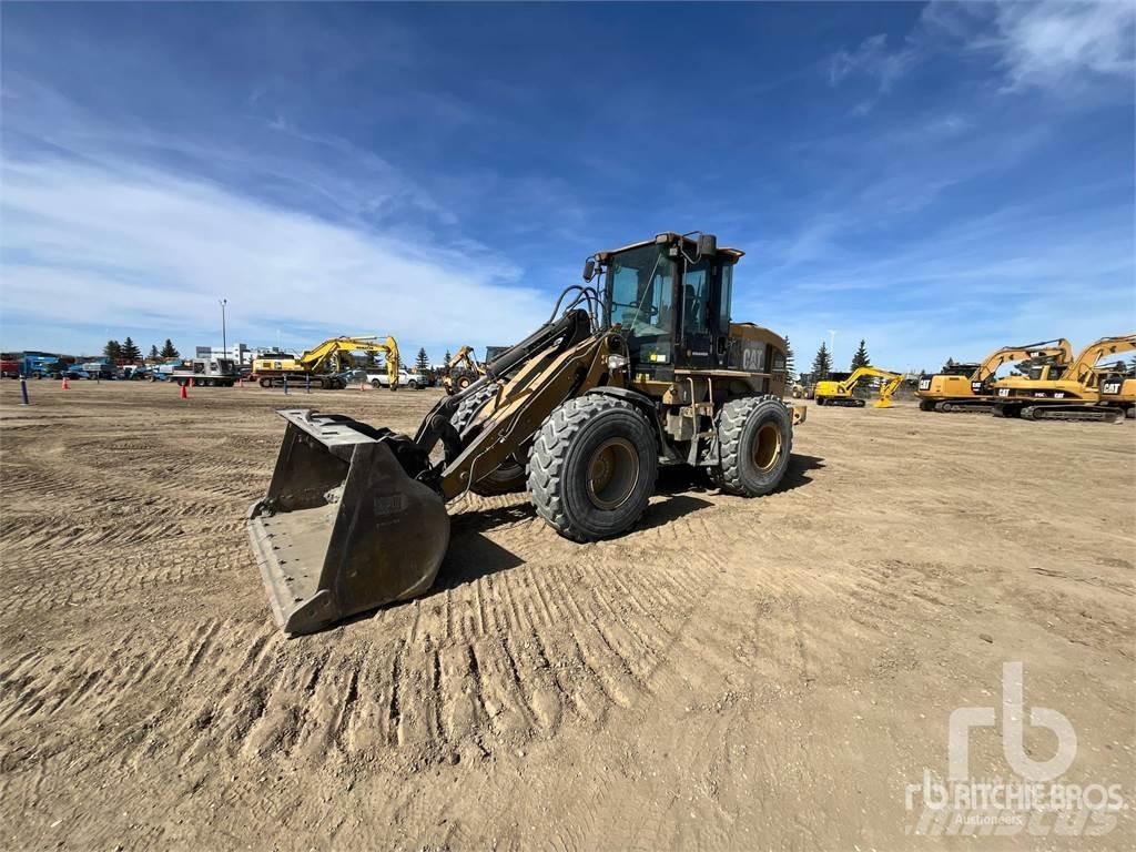CAT 930G Kolesni nakladalci