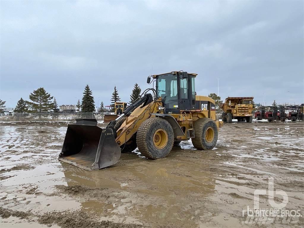 CAT 930G Kolesni nakladalci