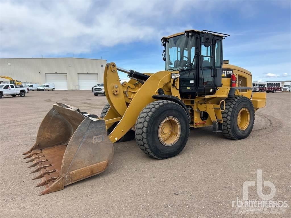 CAT 938M Kolesni nakladalci