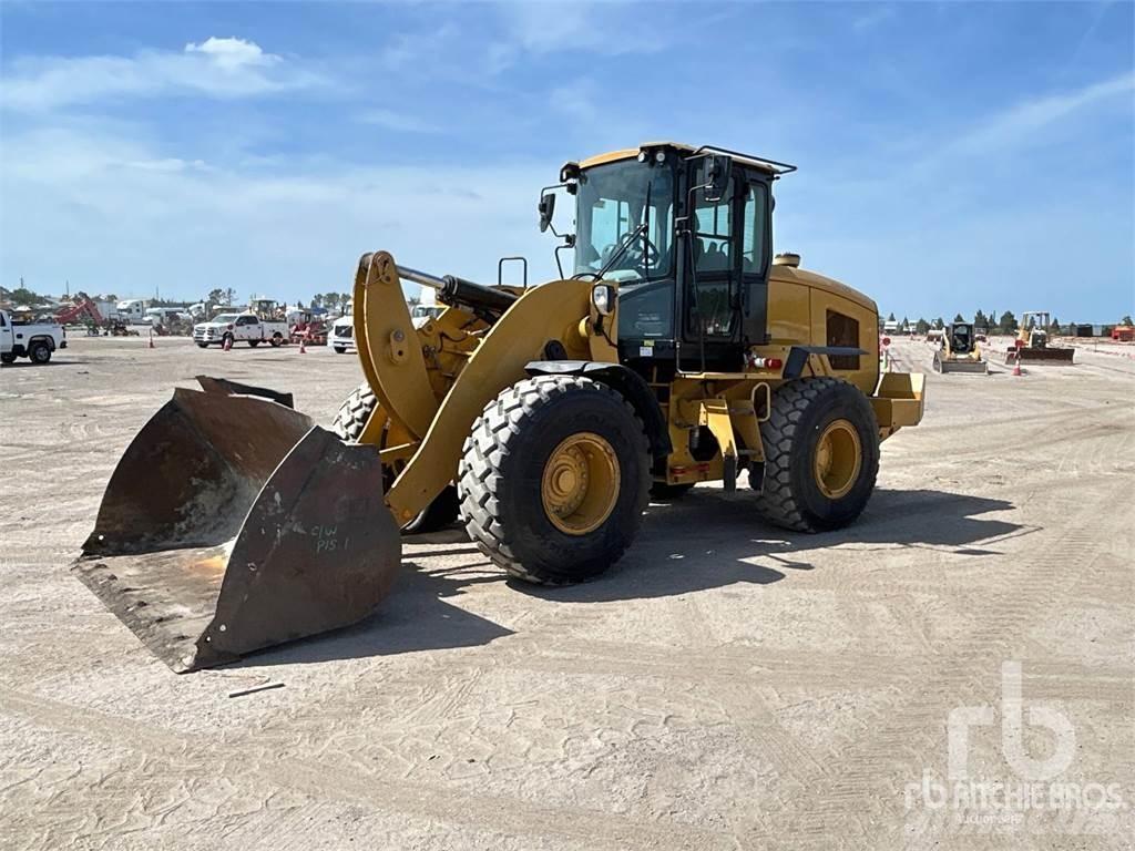 CAT 938M Kolesni nakladalci
