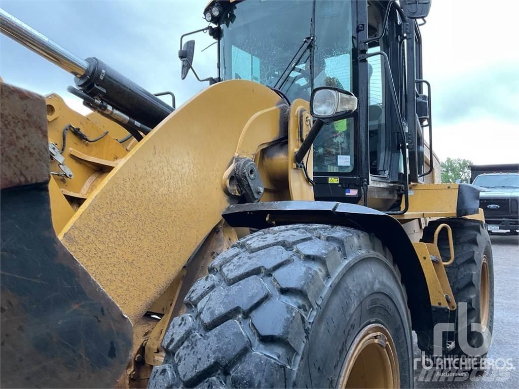 CAT 938M Kolesni nakladalci