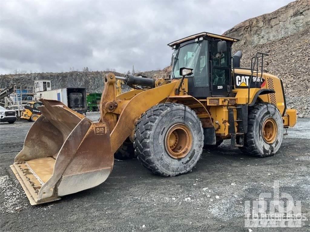 CAT 966K Kolesni nakladalci