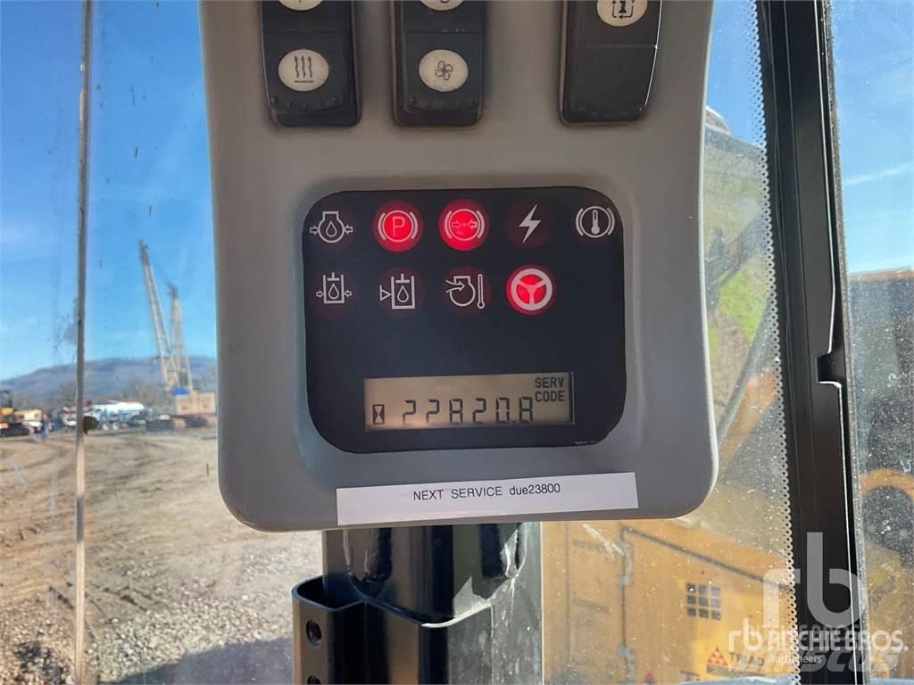 CAT 980H Kolesni nakladalci