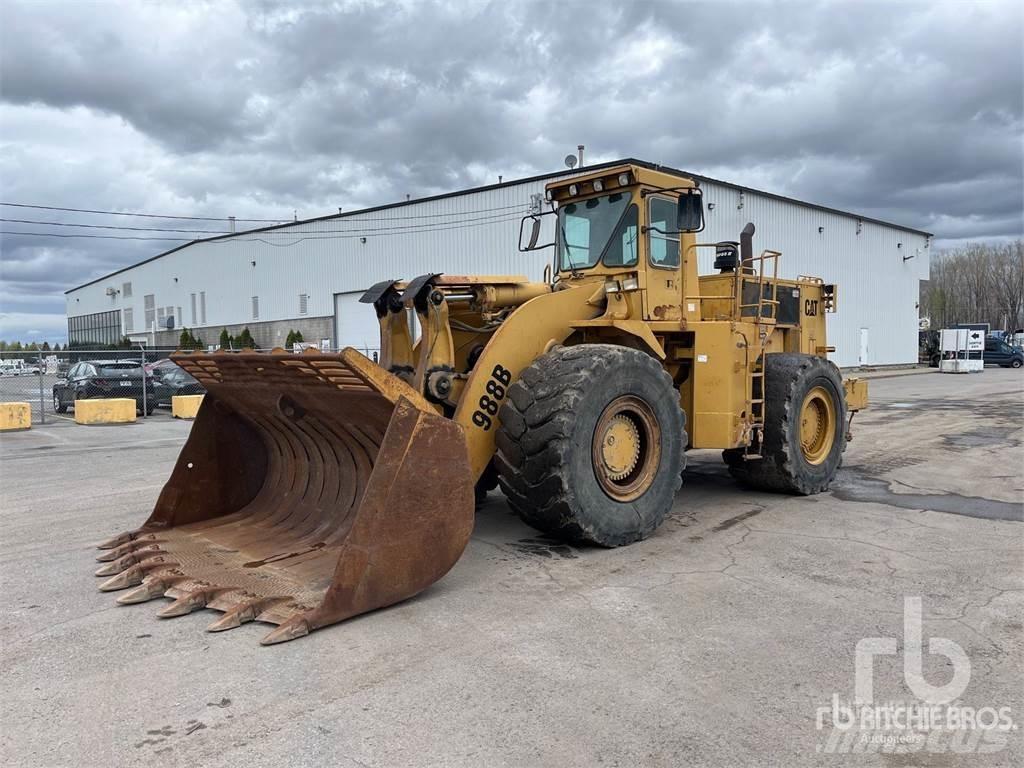 CAT 988B Kolesni nakladalci