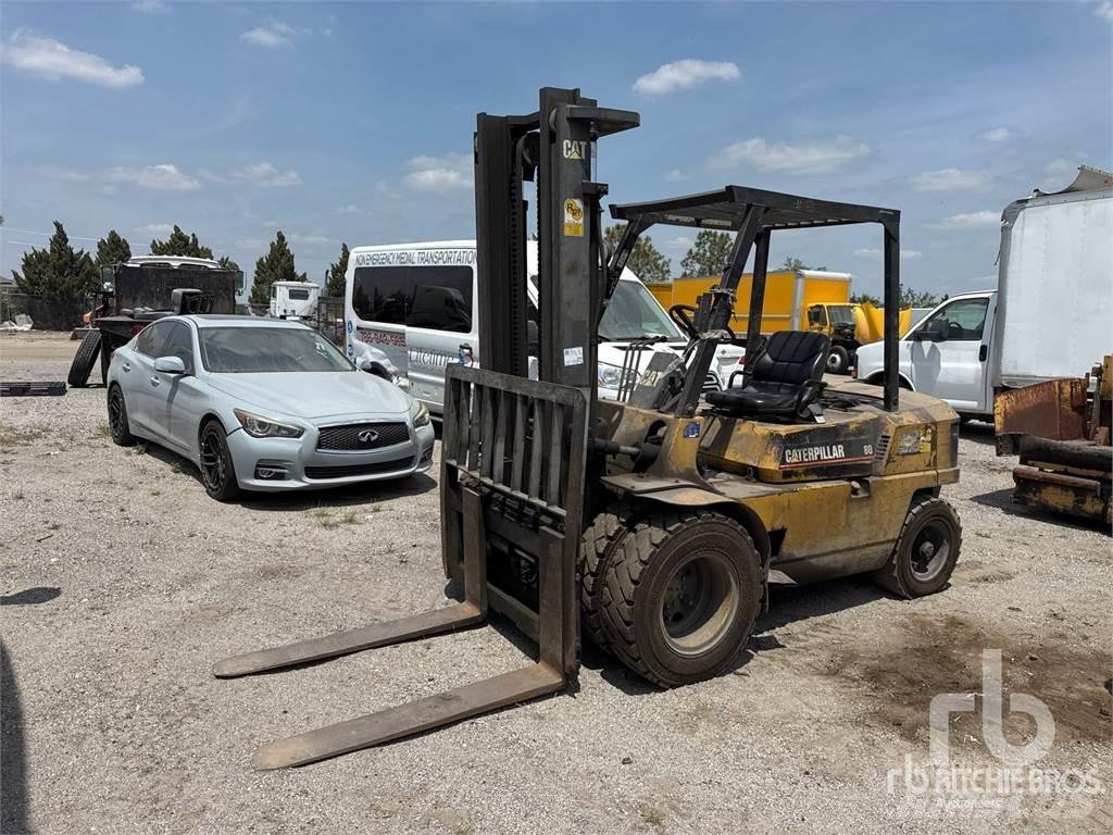 CAT DP40 Dizelski viličarji