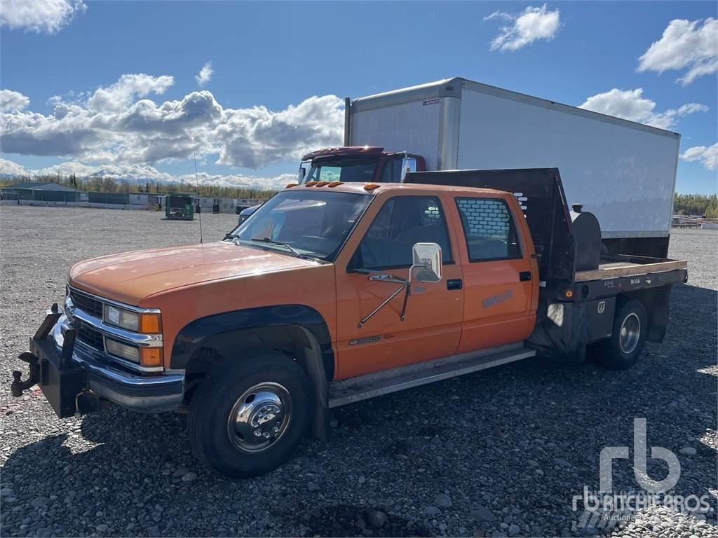 Chevrolet K3500 Tovornjaki s kesonom/platojem