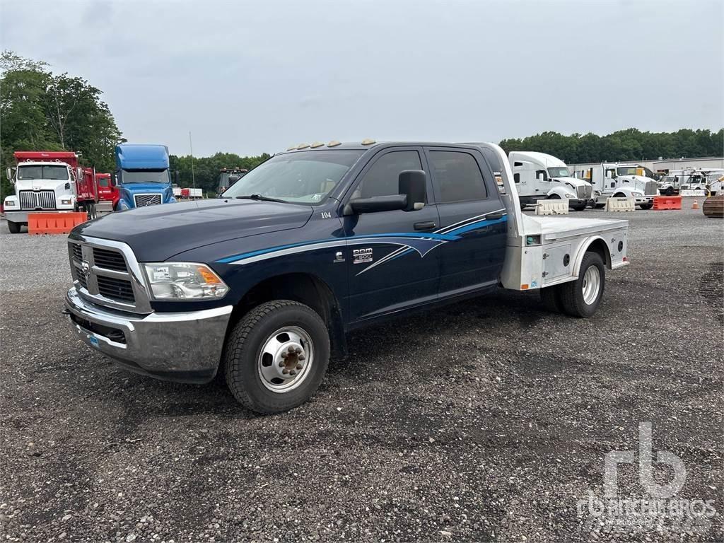 Dodge 3500 Tovornjaki s kesonom/platojem