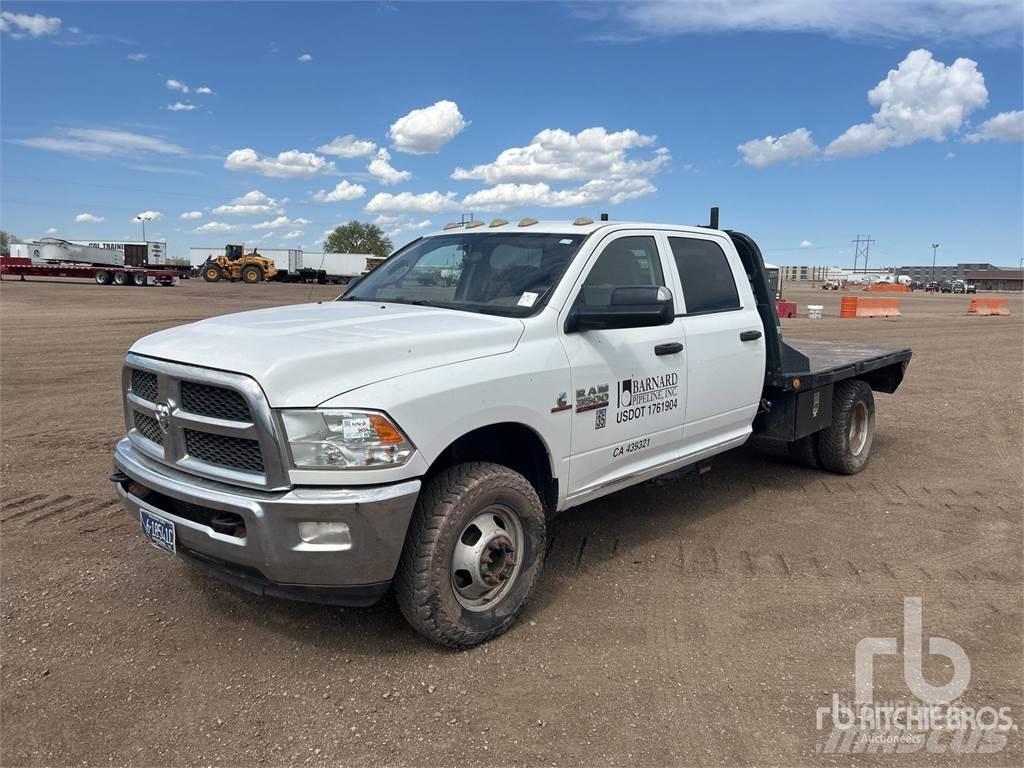 Dodge 3500 Tovornjaki s kesonom/platojem