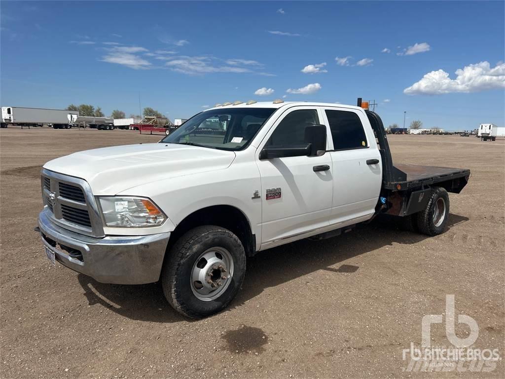 Dodge 3500 Tovornjaki s kesonom/platojem