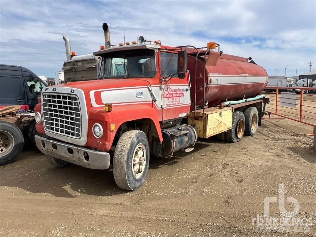Ford 9000 Tovornjaki za vodo