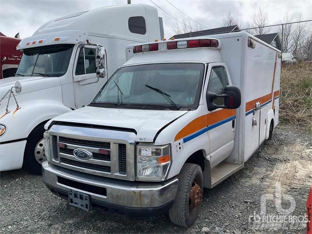 Ford E-350 Rešilni avtomobili