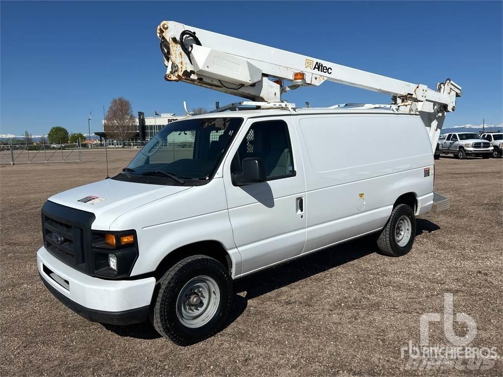 Ford E350 Vlečne dvižne ploščadi