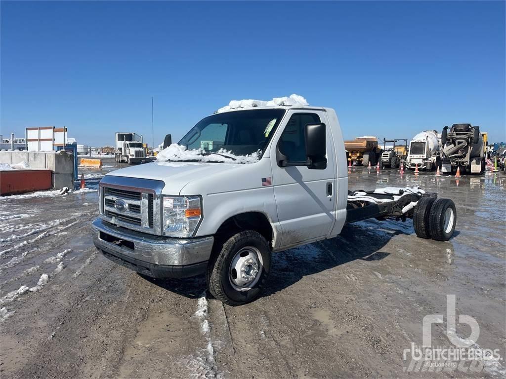Ford E450 Tovornjaki-šasije