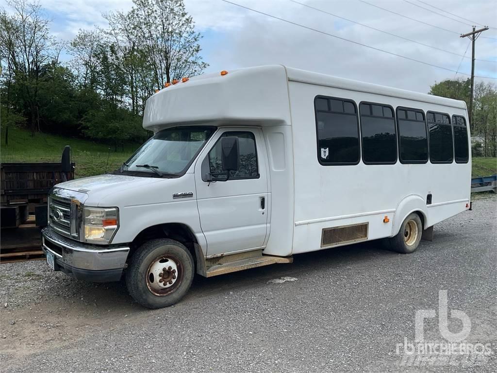 Ford E450 Medkrajevni avtobusi