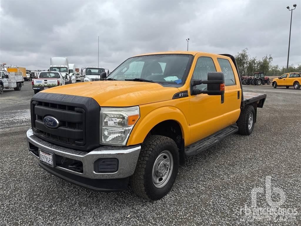 Ford F-250 Tovornjaki s kesonom/platojem
