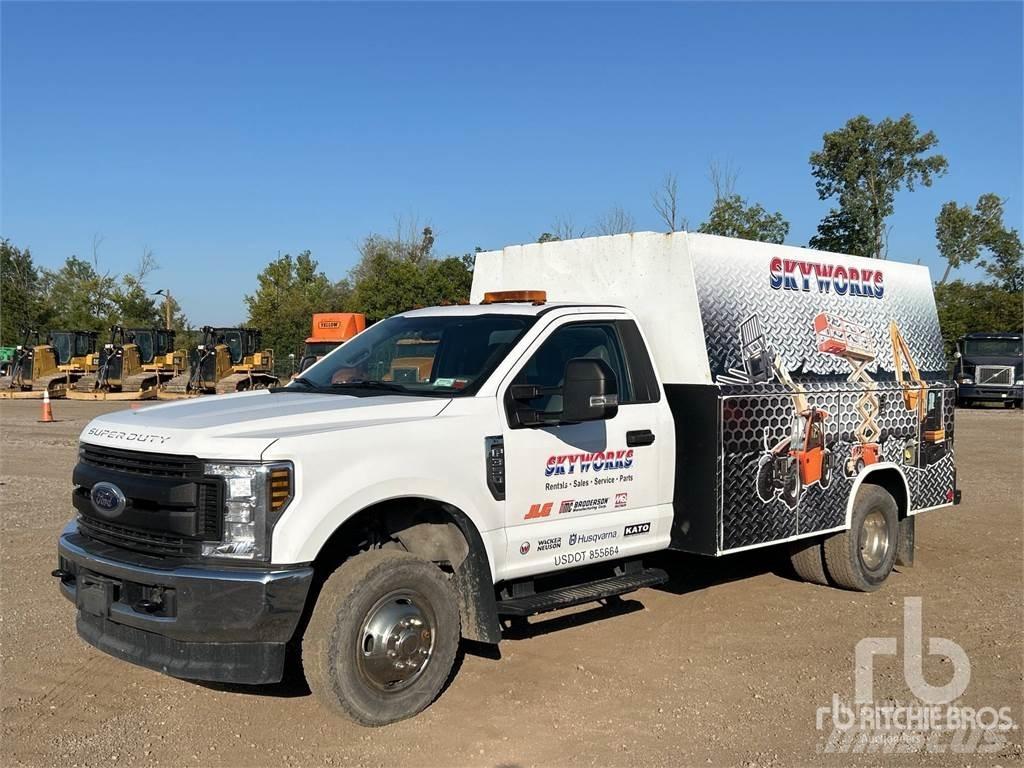 Ford F-350 Komunalna vozila