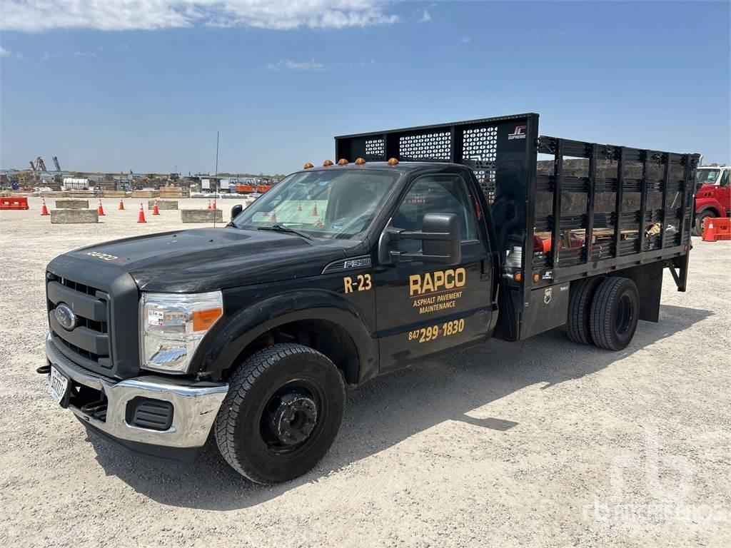 Ford F-350 Tovornjaki s kesonom/platojem