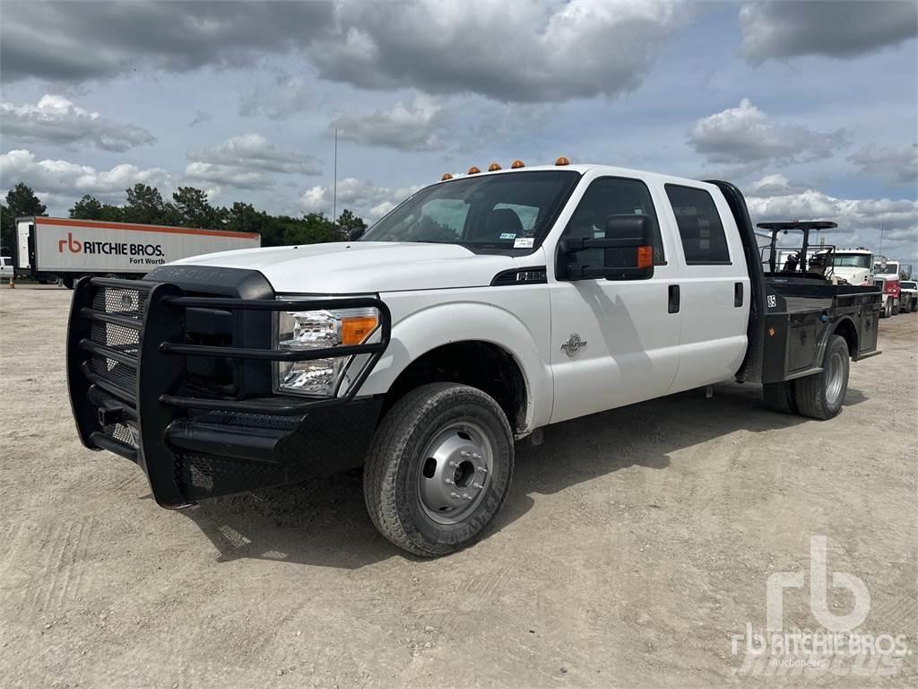 Ford F-350 Tovornjaki s kesonom/platojem