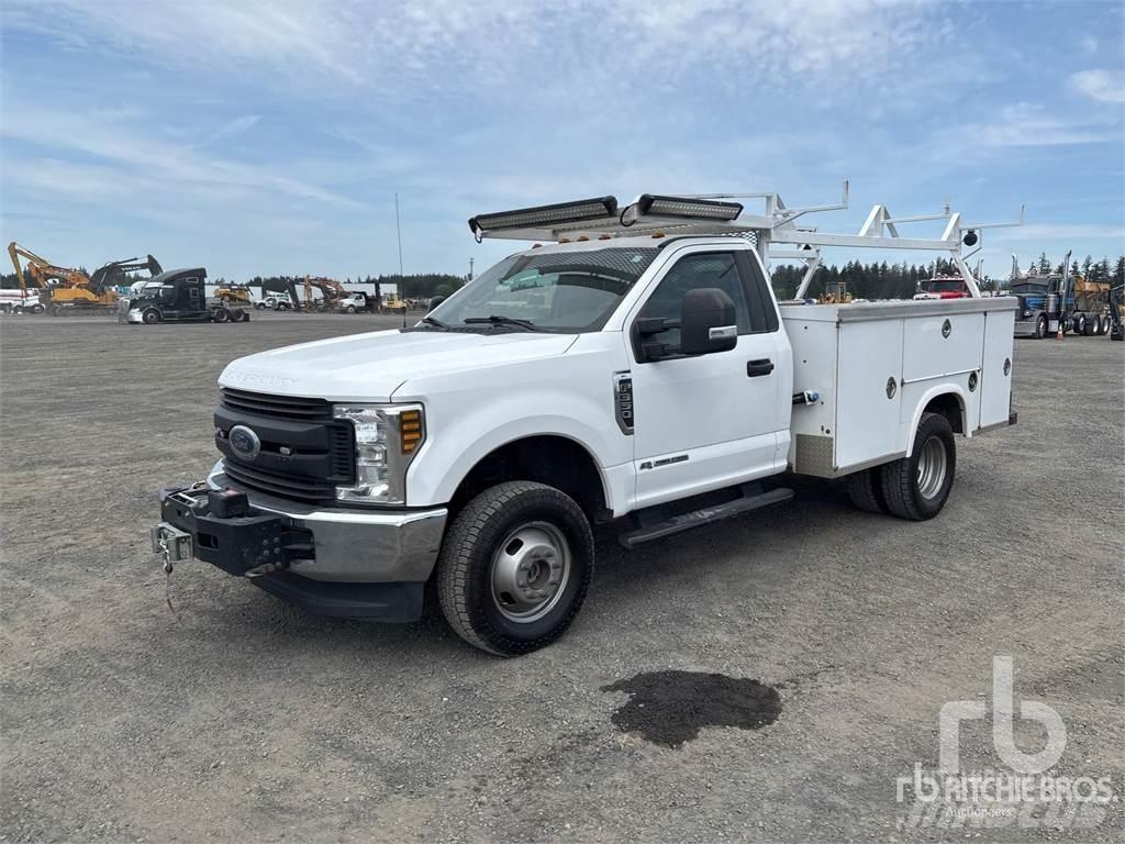 Ford F-350 Tovornjaki-šasije