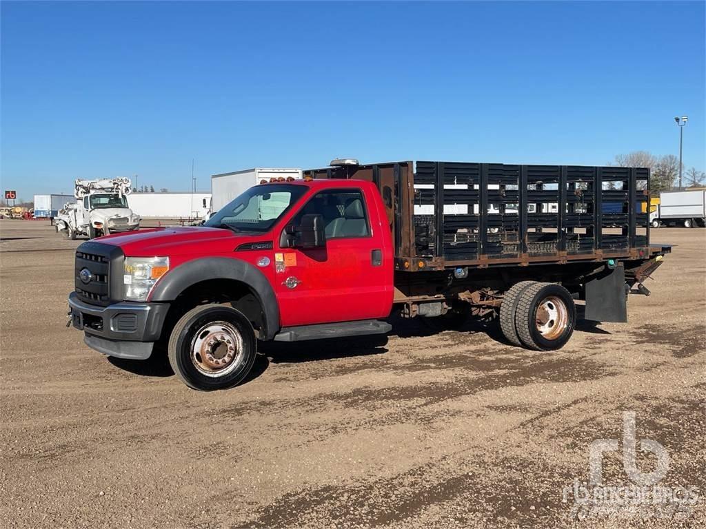 Ford F-450 Tovornjaki s kesonom/platojem