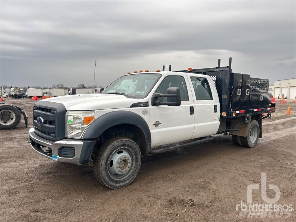 Ford F-450 Tovornjaki s kesonom/platojem
