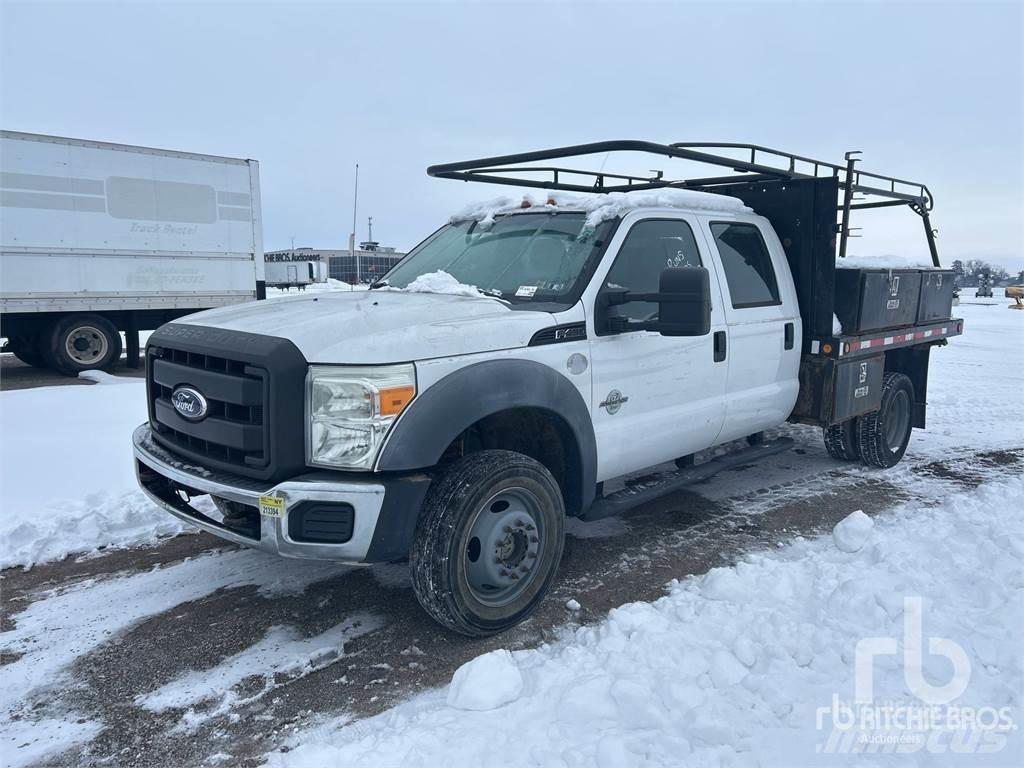 Ford F-450 Tovornjaki s kesonom/platojem