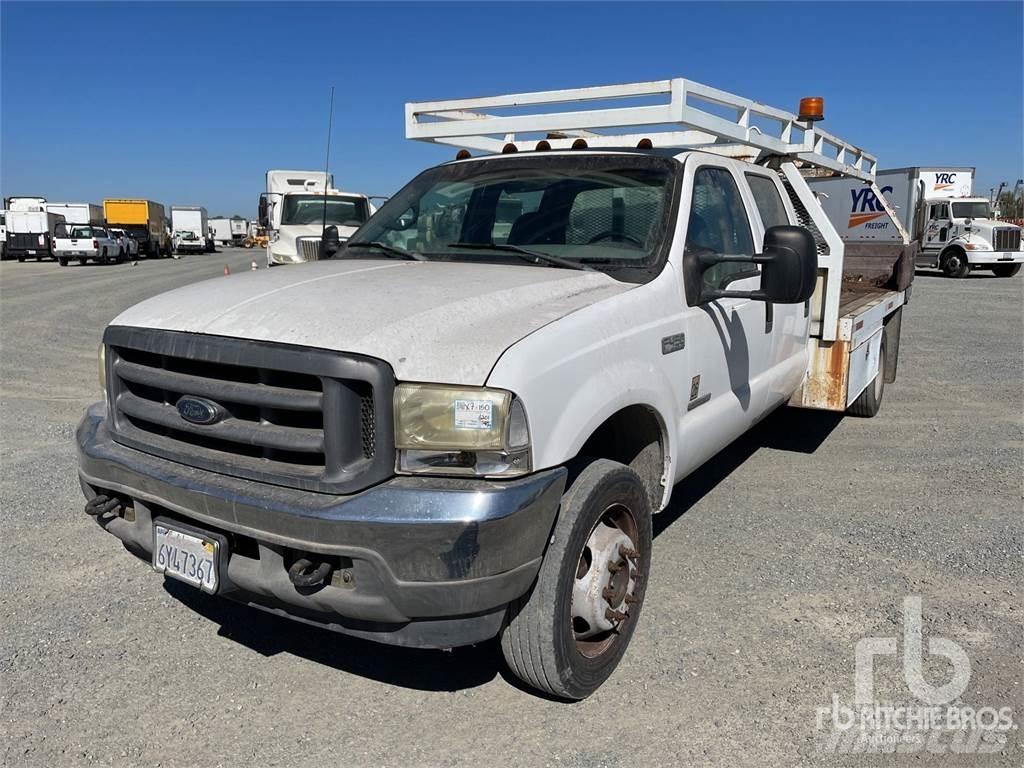 Ford F-450 Tovornjaki s kesonom/platojem