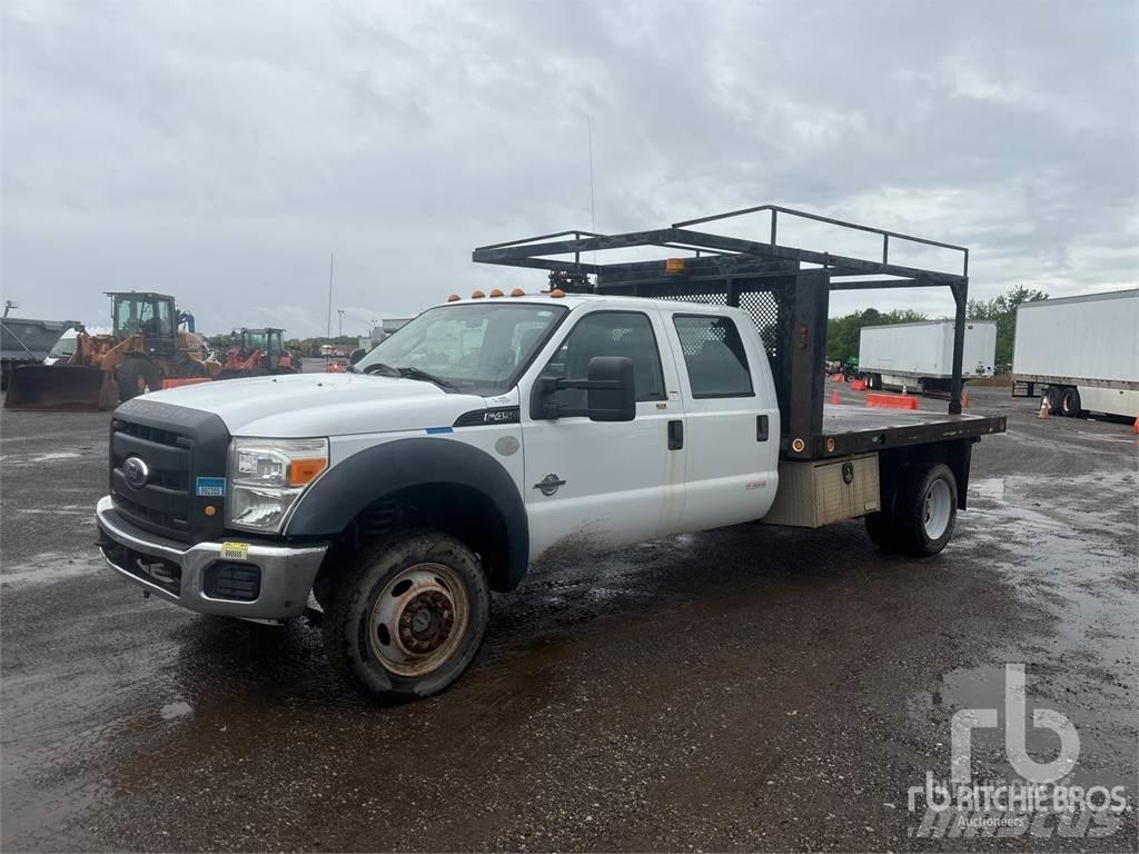 Ford F-450 Tovornjaki s kesonom/platojem